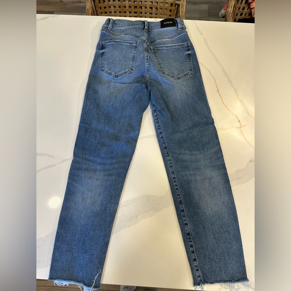 Express Jeans - Picture 3 of 3